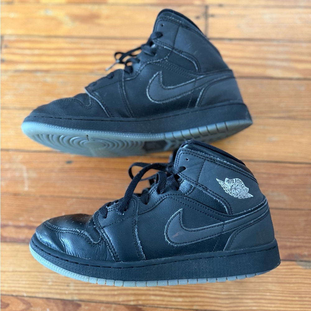 Jordan Kids Sneakers Black and Red
